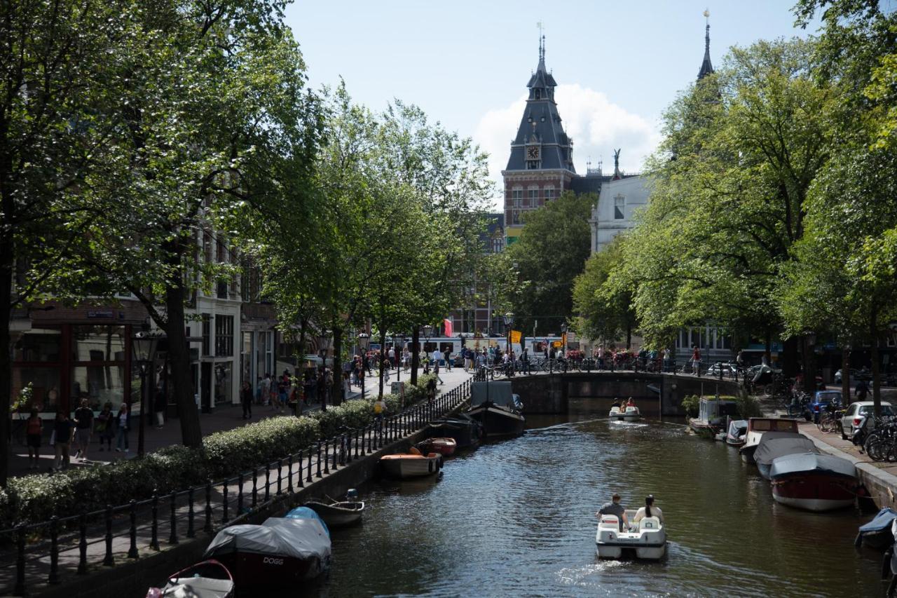 Hotel 717 Amsterdam Zewnętrze zdjęcie The museum as seen from the Singel