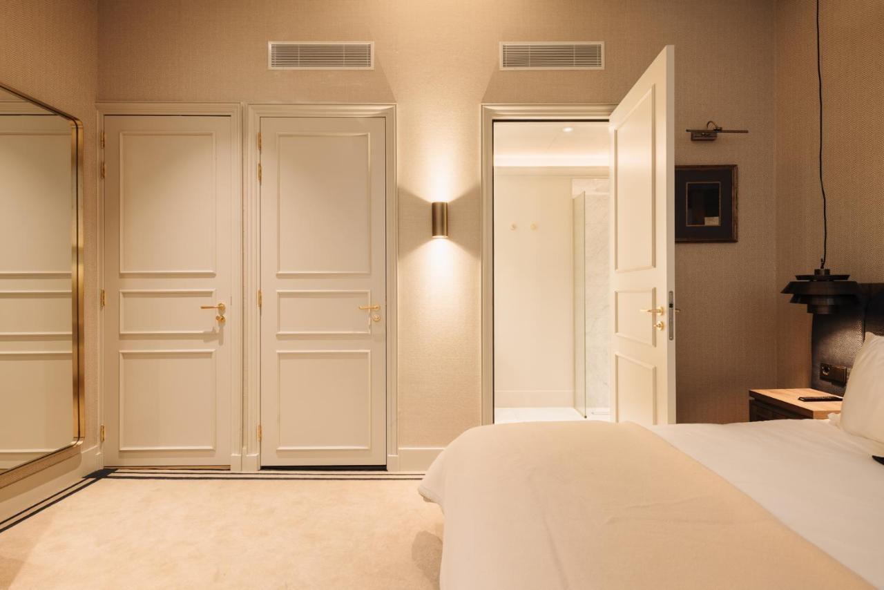 Hotel 717 Amsterdam Zewnętrze zdjęcie A room at the hotel