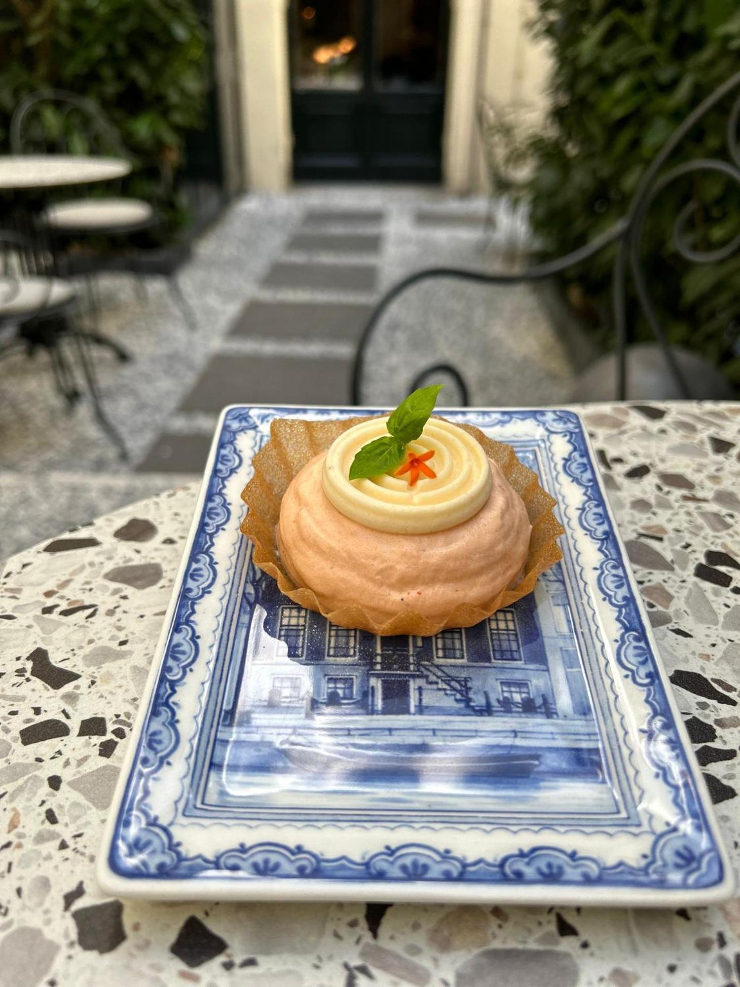 Hotel 717 Amsterdam Zewnętrze zdjęcie A baba au rhum